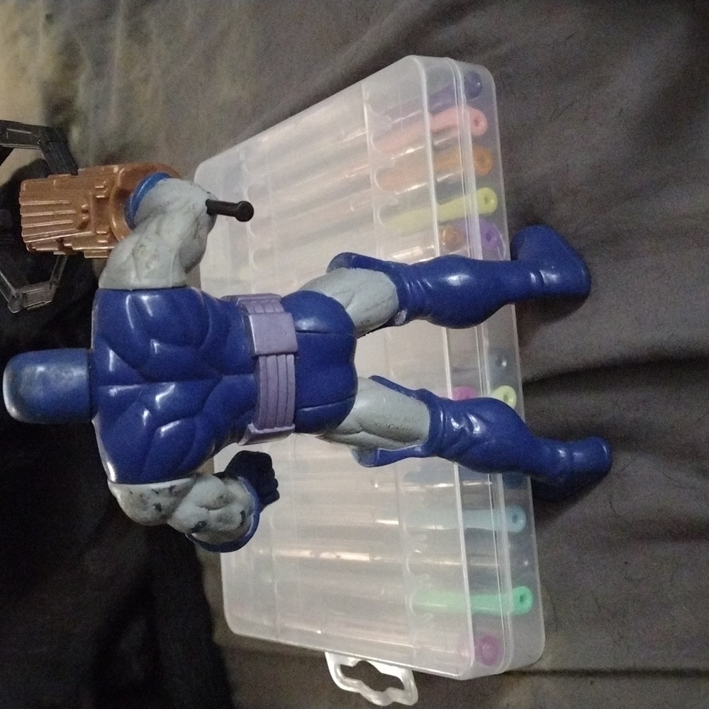 Action figure - Picture 3 of 3